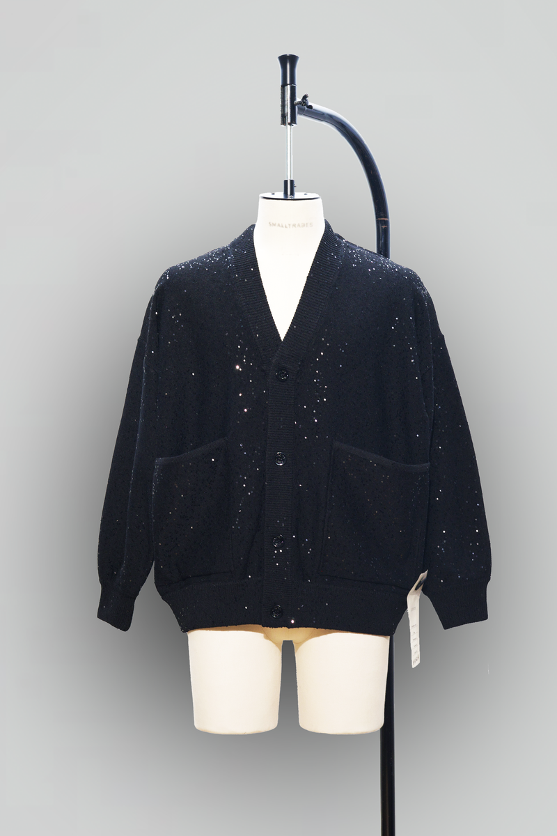 ARTIST'S MATERIAL IN CARDIGAN – SHINYAKOZUKA