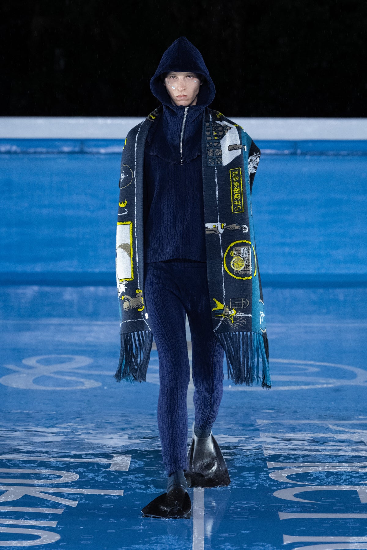 Look 13