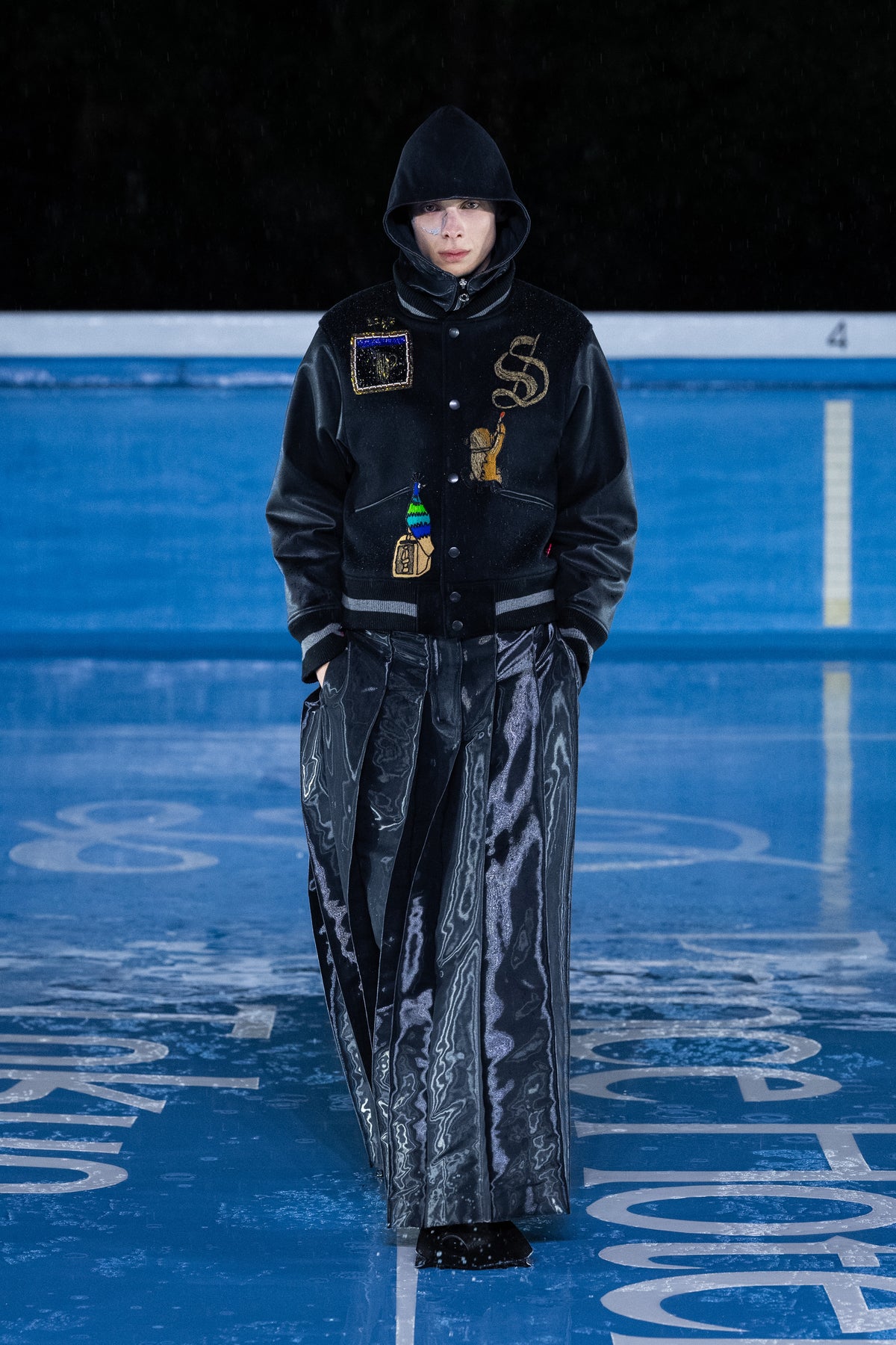 Look 28