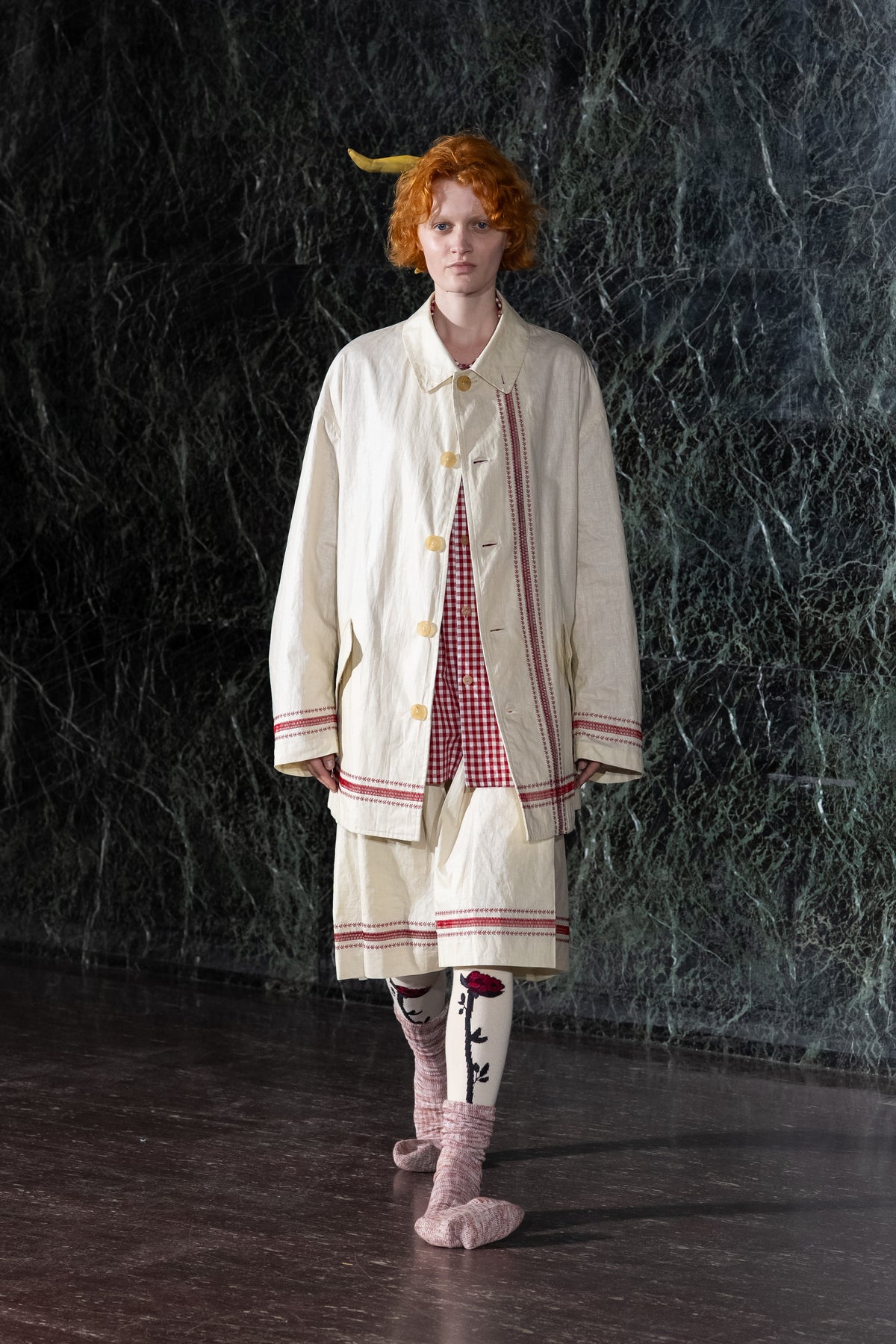 Look 16