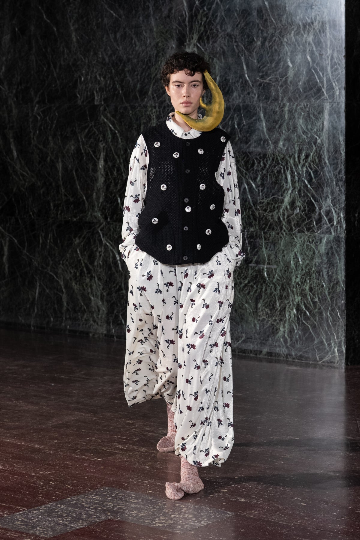 Look 18