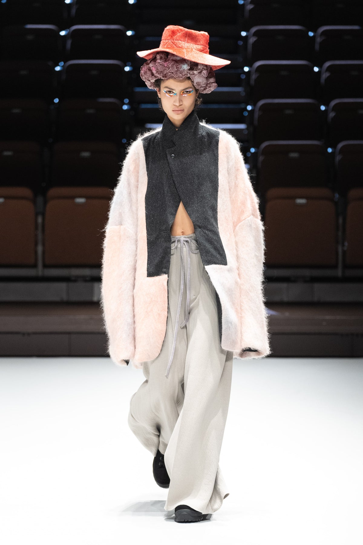 Look 19