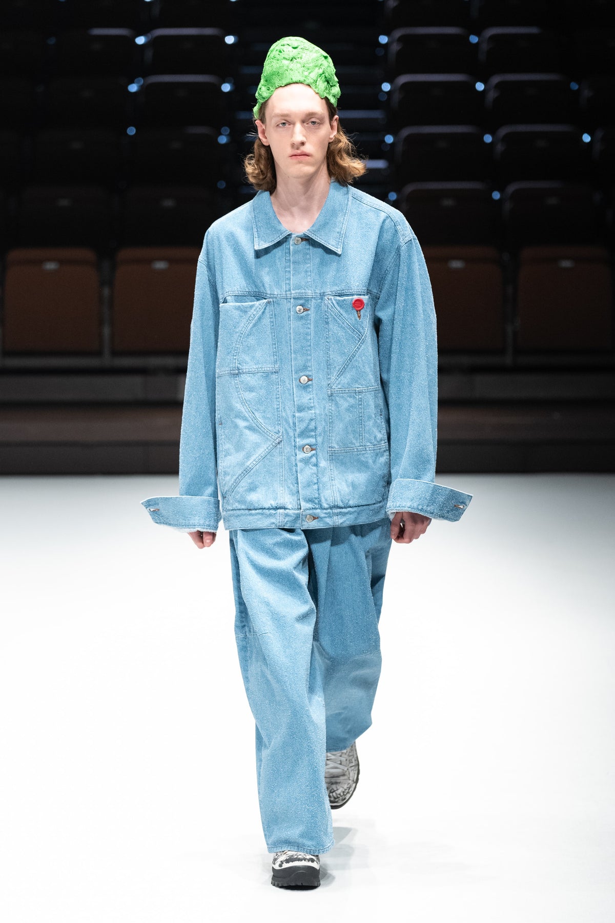 Look 24