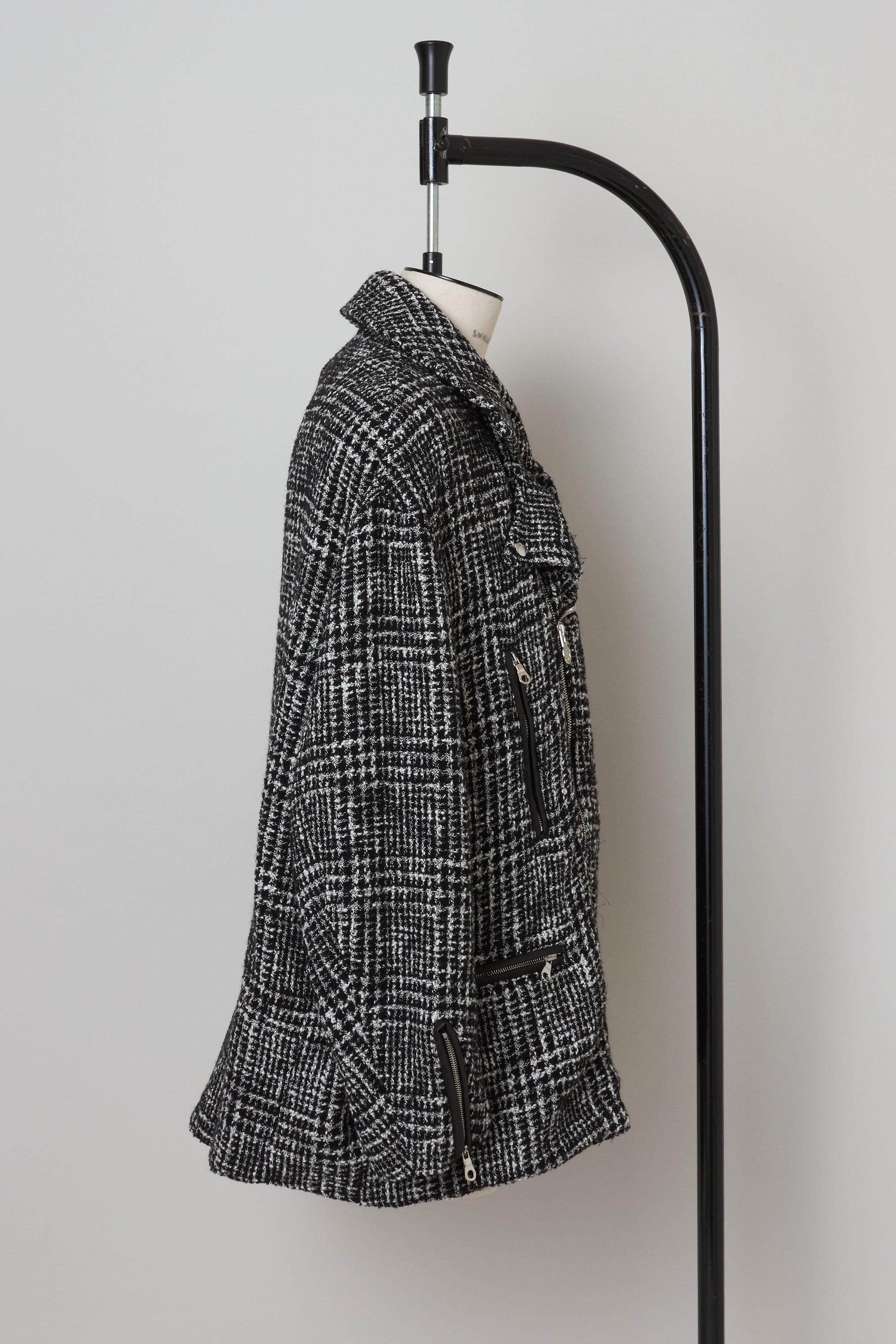 OUTERWEAR – SHINYAKOZUKA
