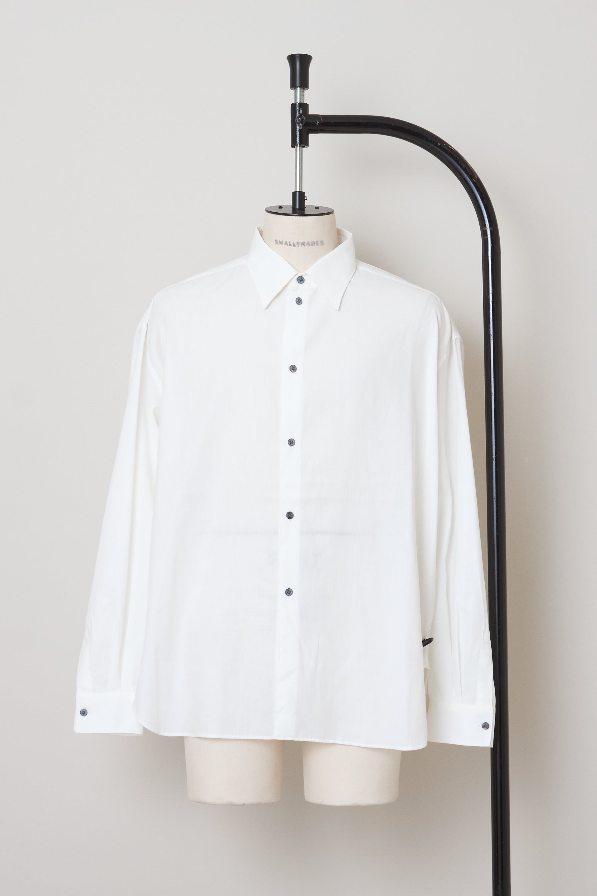 【新品タグ付】acka glossy no collar jacket TRICKER Leno Weave Collarless Jacket - White/Black