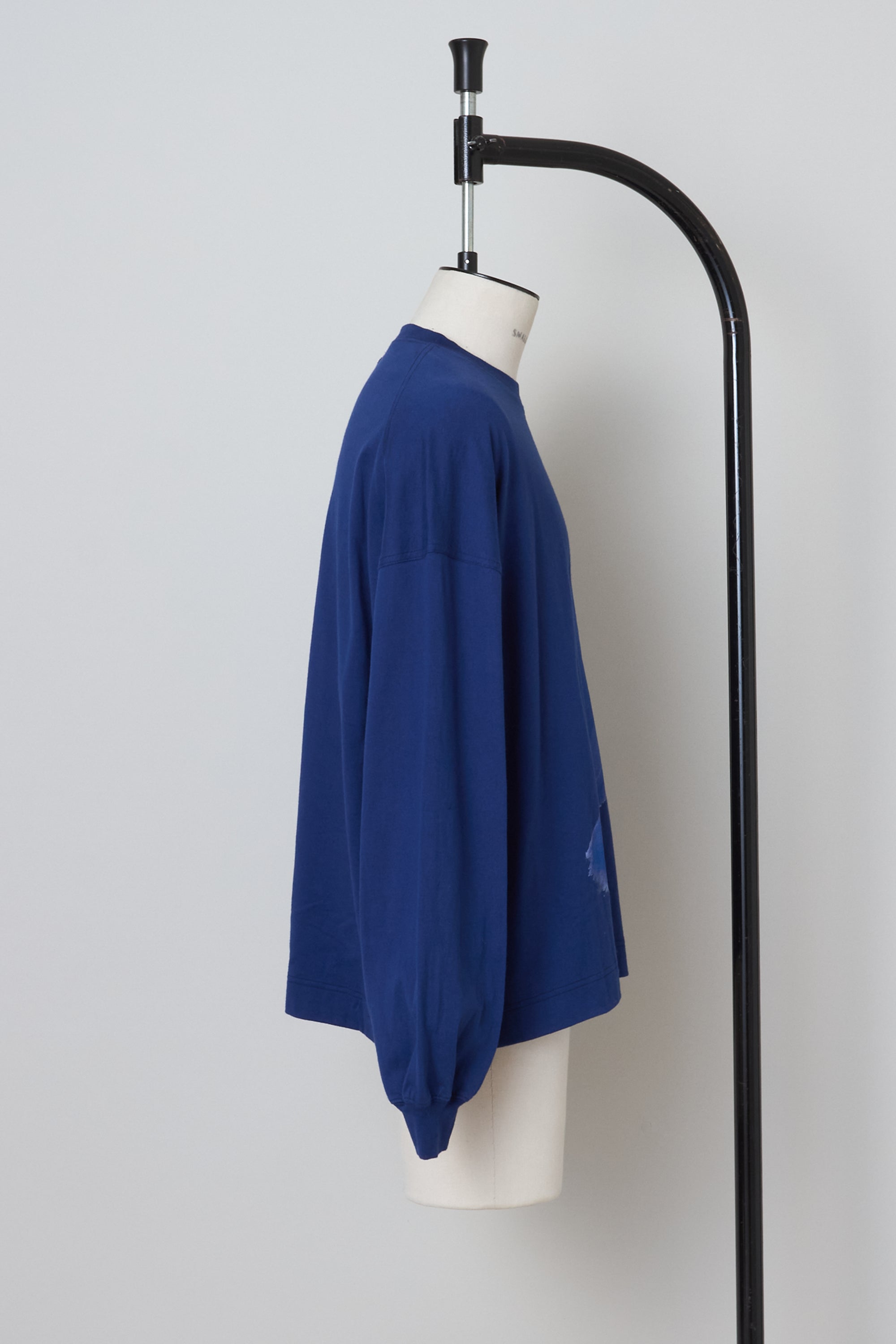 えいじゅ、シンヤコズカ SHINYAKOZUKA(シンヤコヅカ)のMASSIVE CARDI METALLIC BLUE