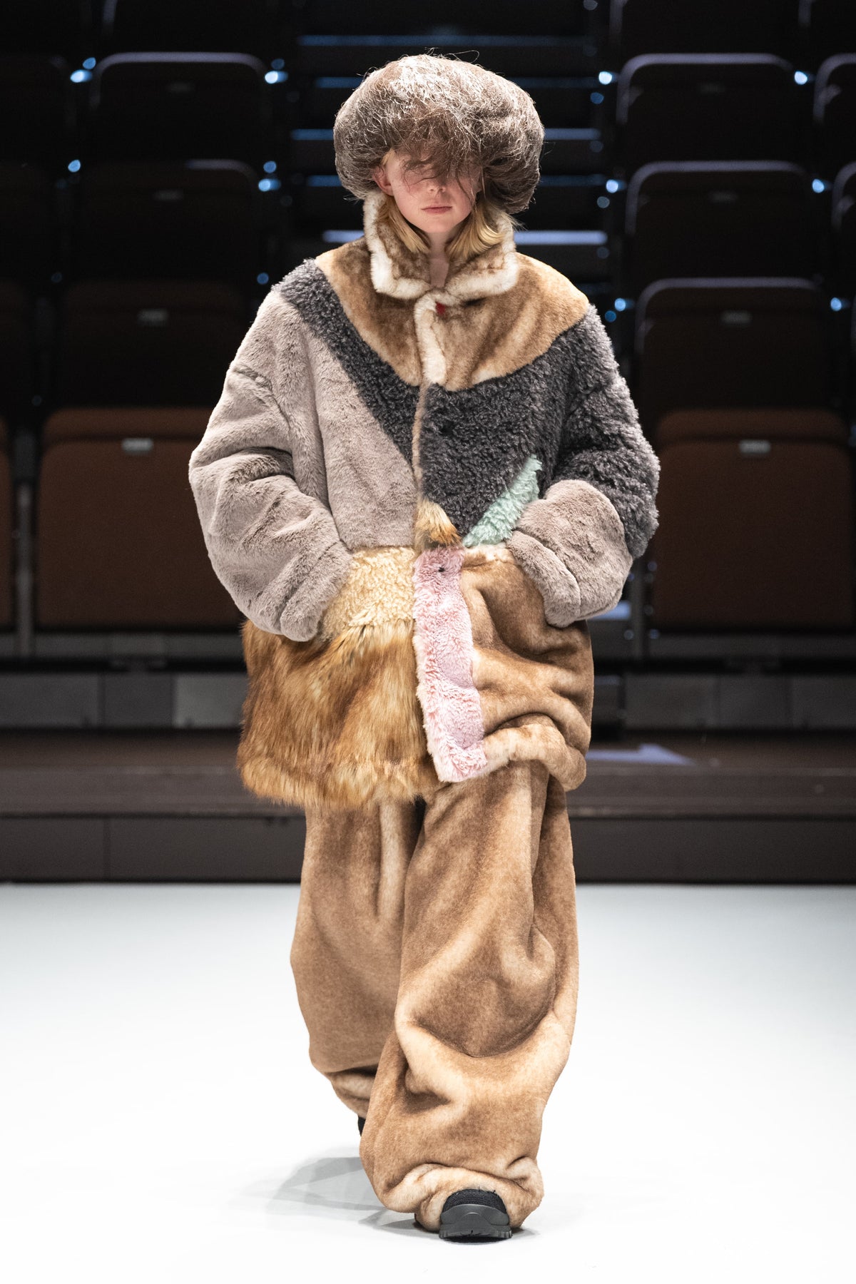 Look 26