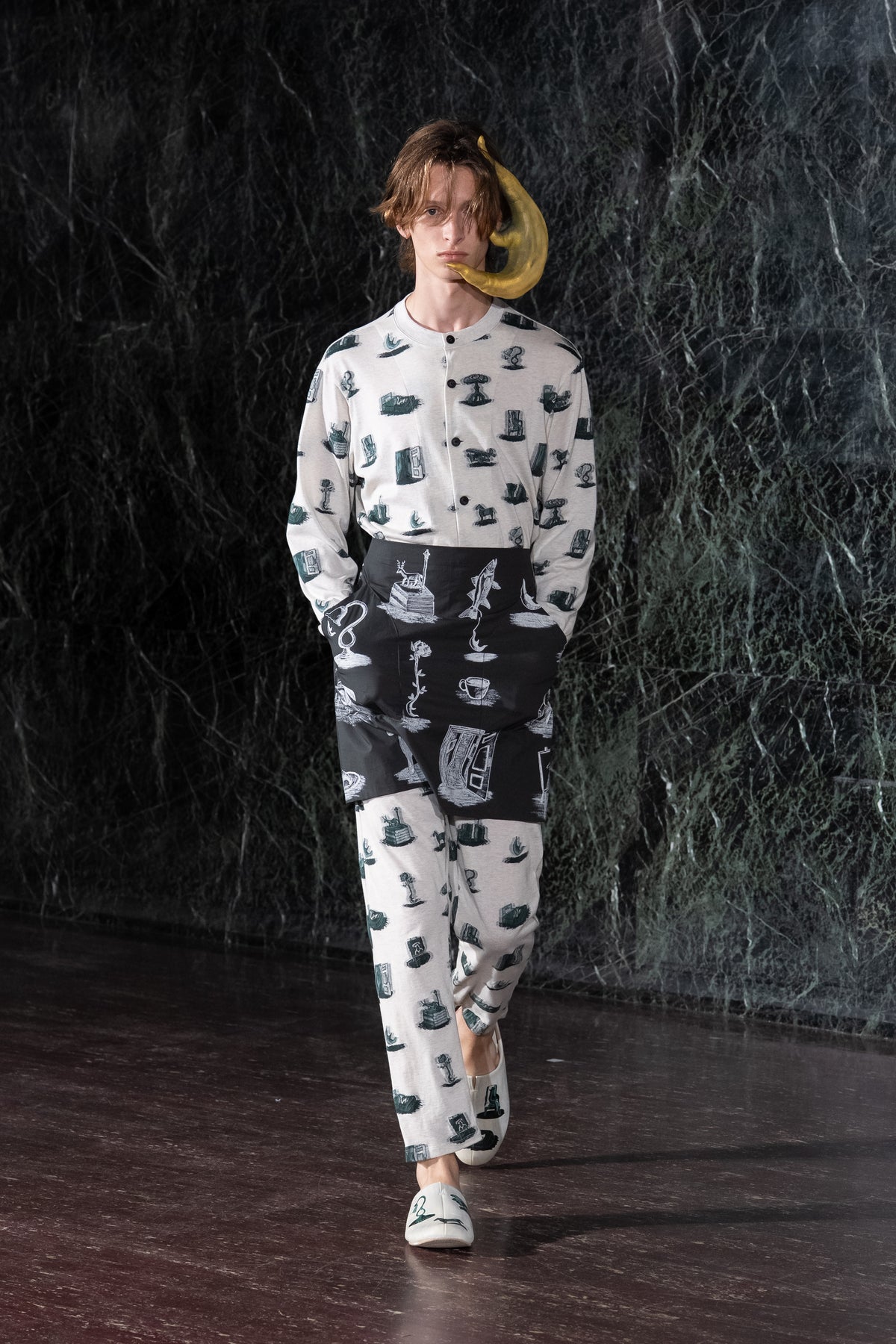 Look 28