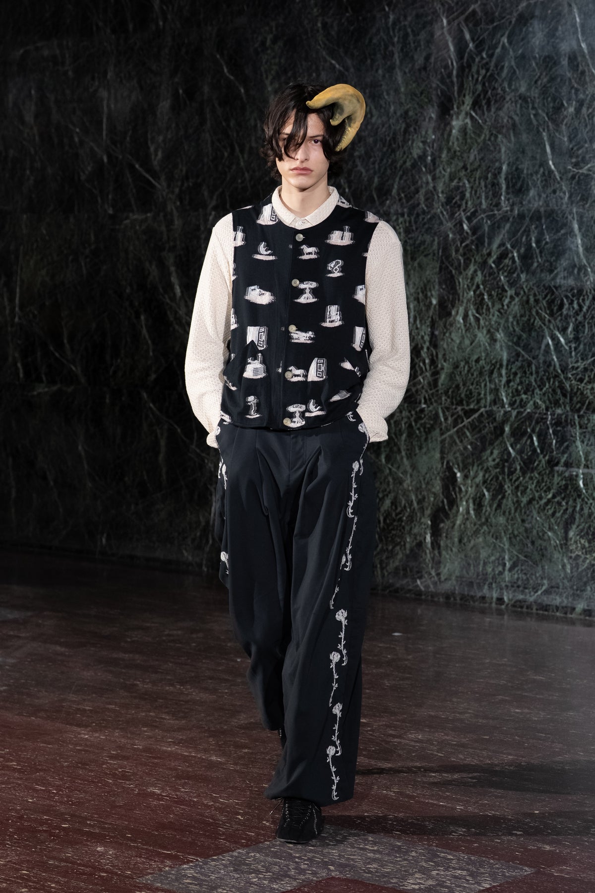 Look 29
