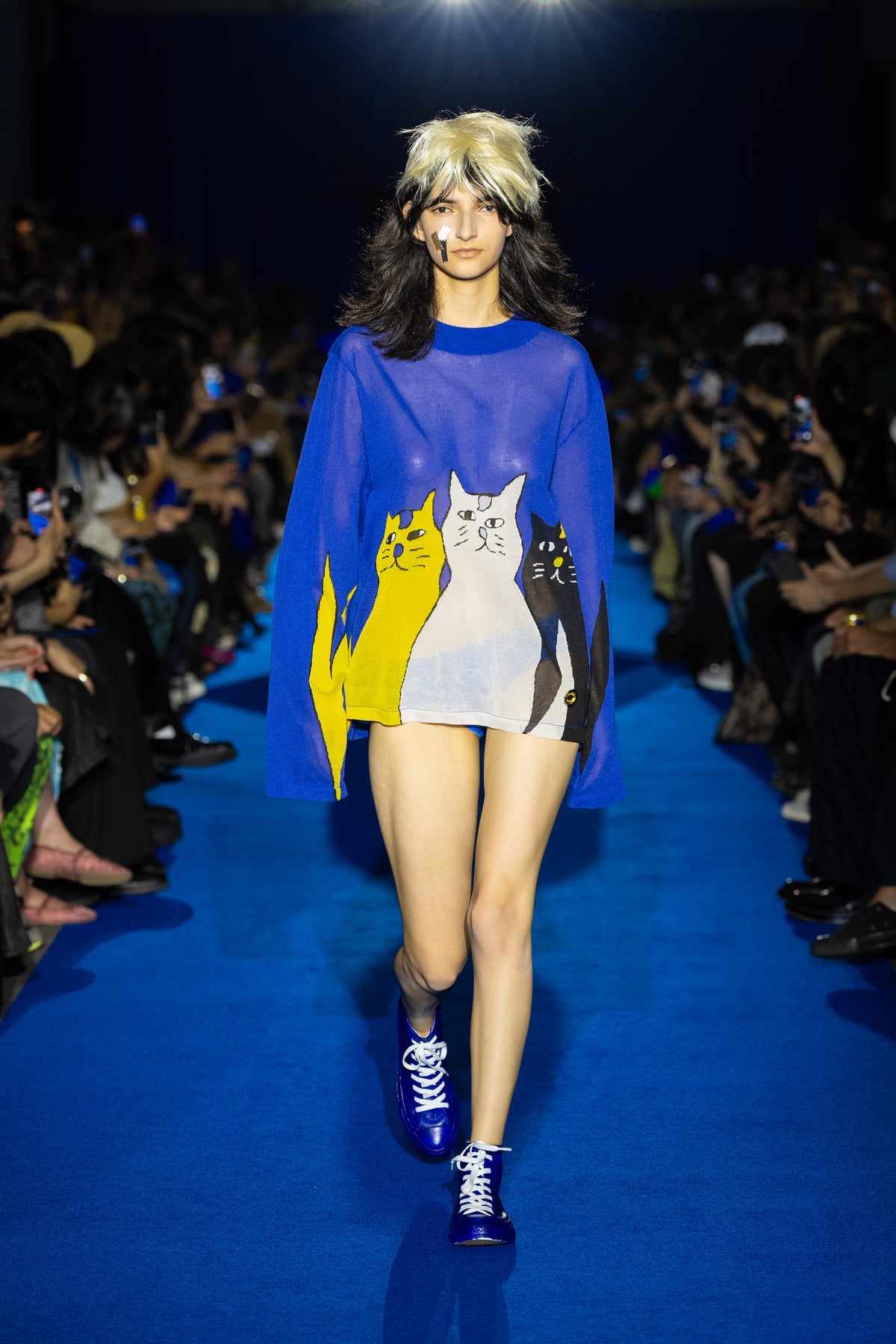 Look 12