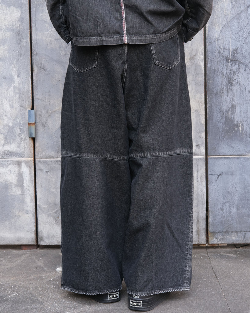 DAMAGED ORDINARY CITY BAGGY – SHINYAKOZUKA