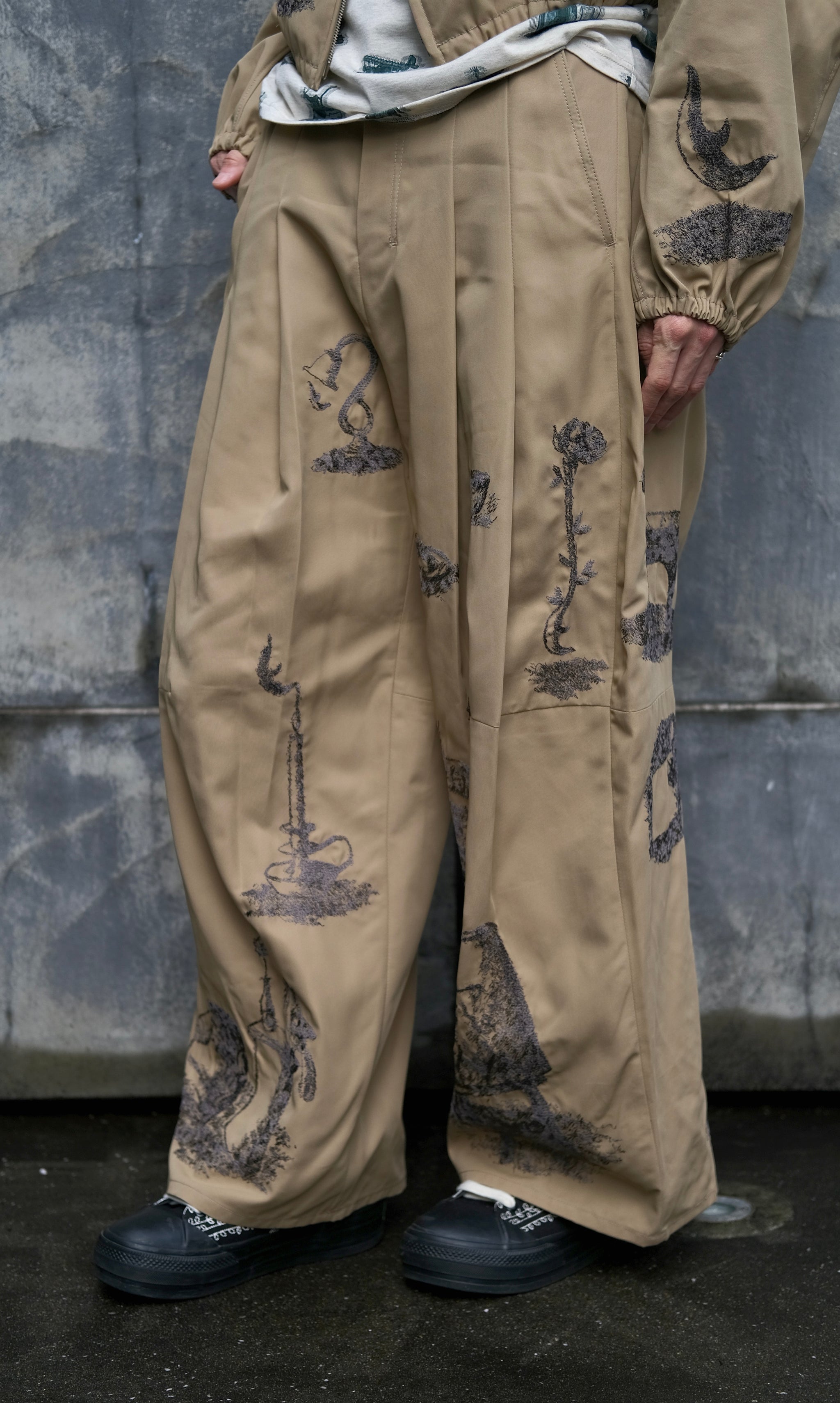 Hi, BAGGY WITH EMBROIDERY – SHINYAKOZUKA