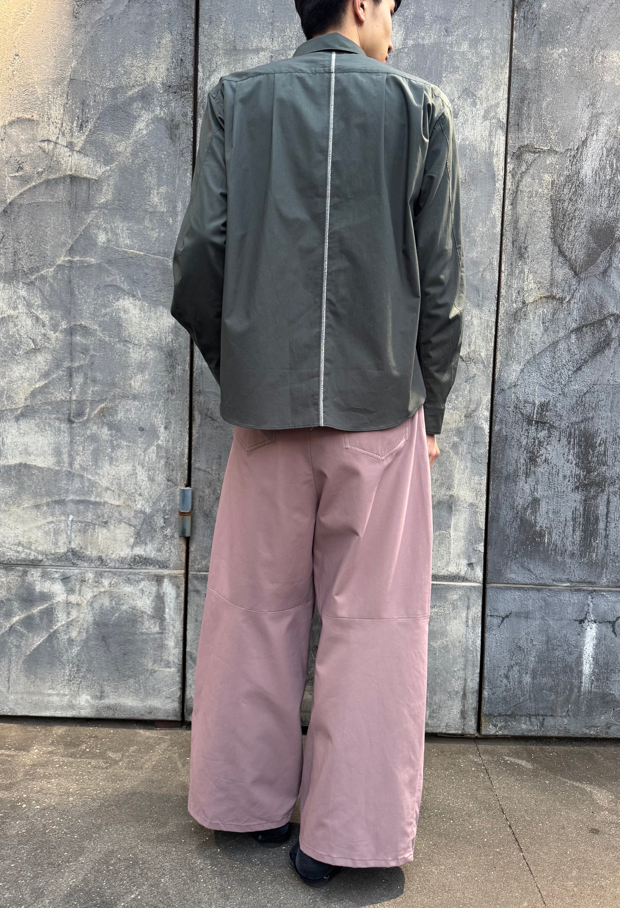 Toshi Shimizu モダンラグ 195x250cm Hi, BAGGY – SHINYAKOZUKA