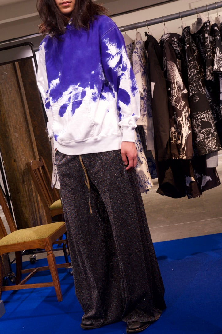 F1163896-5B81-4008-B2AB-