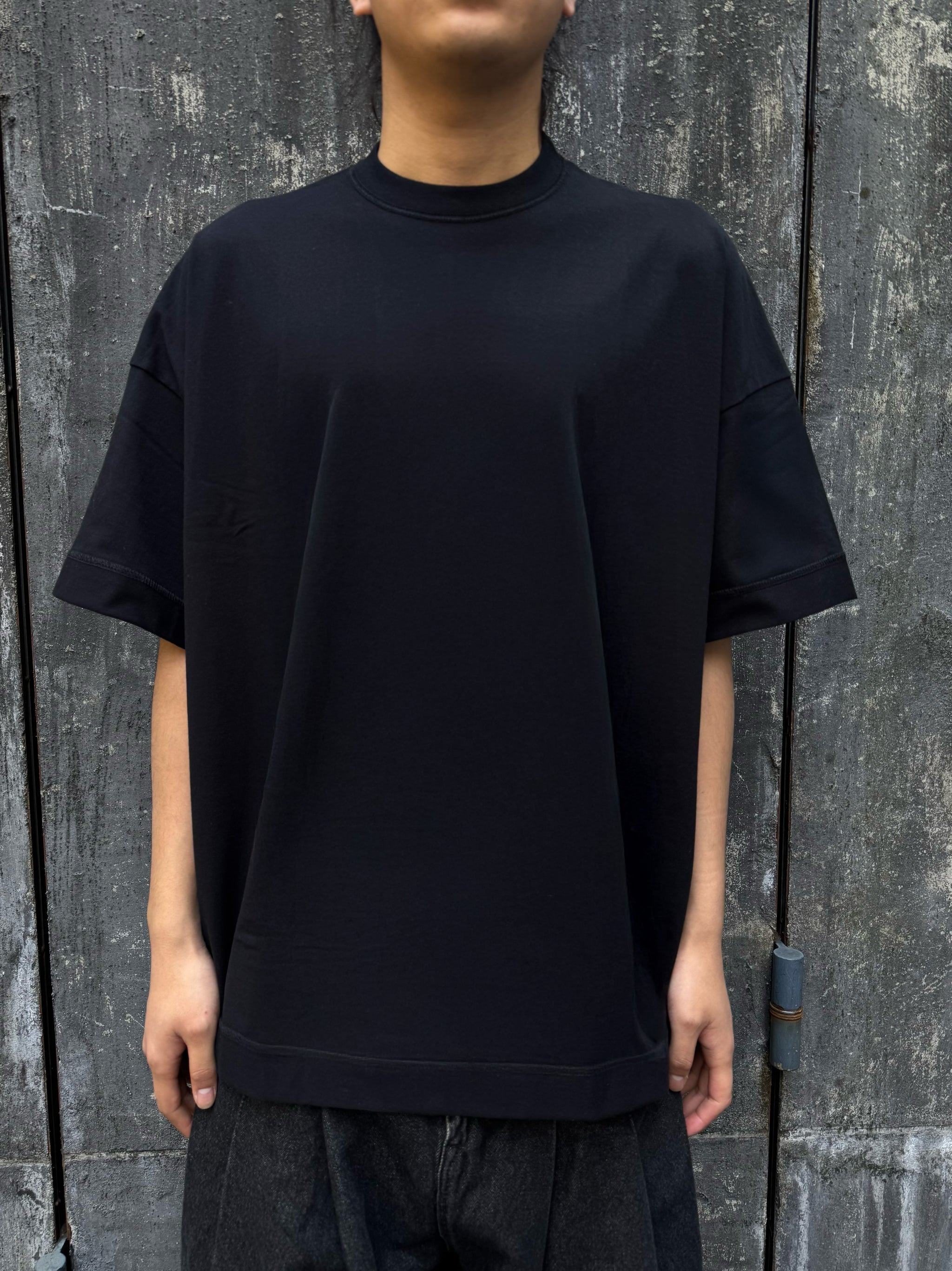 MASSIVE TEE – SHINYAKOZUKA