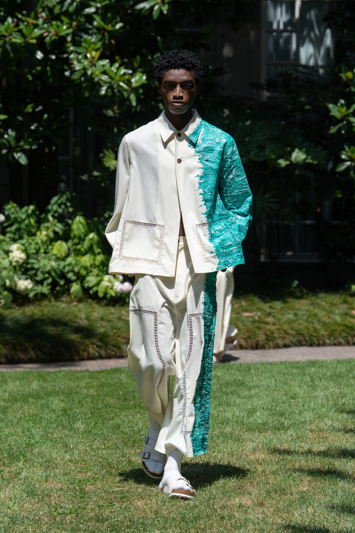 Look 03