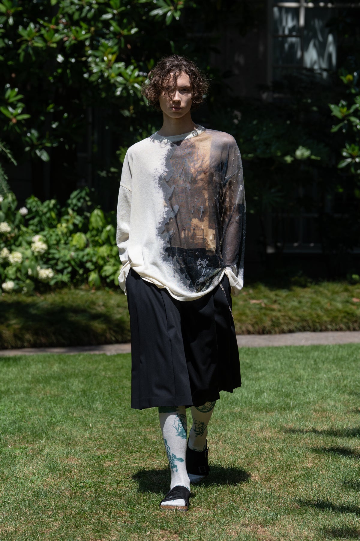 Look 10