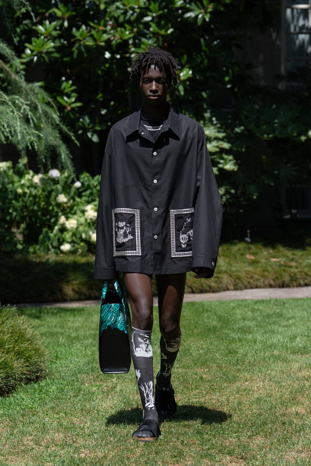 Look 16