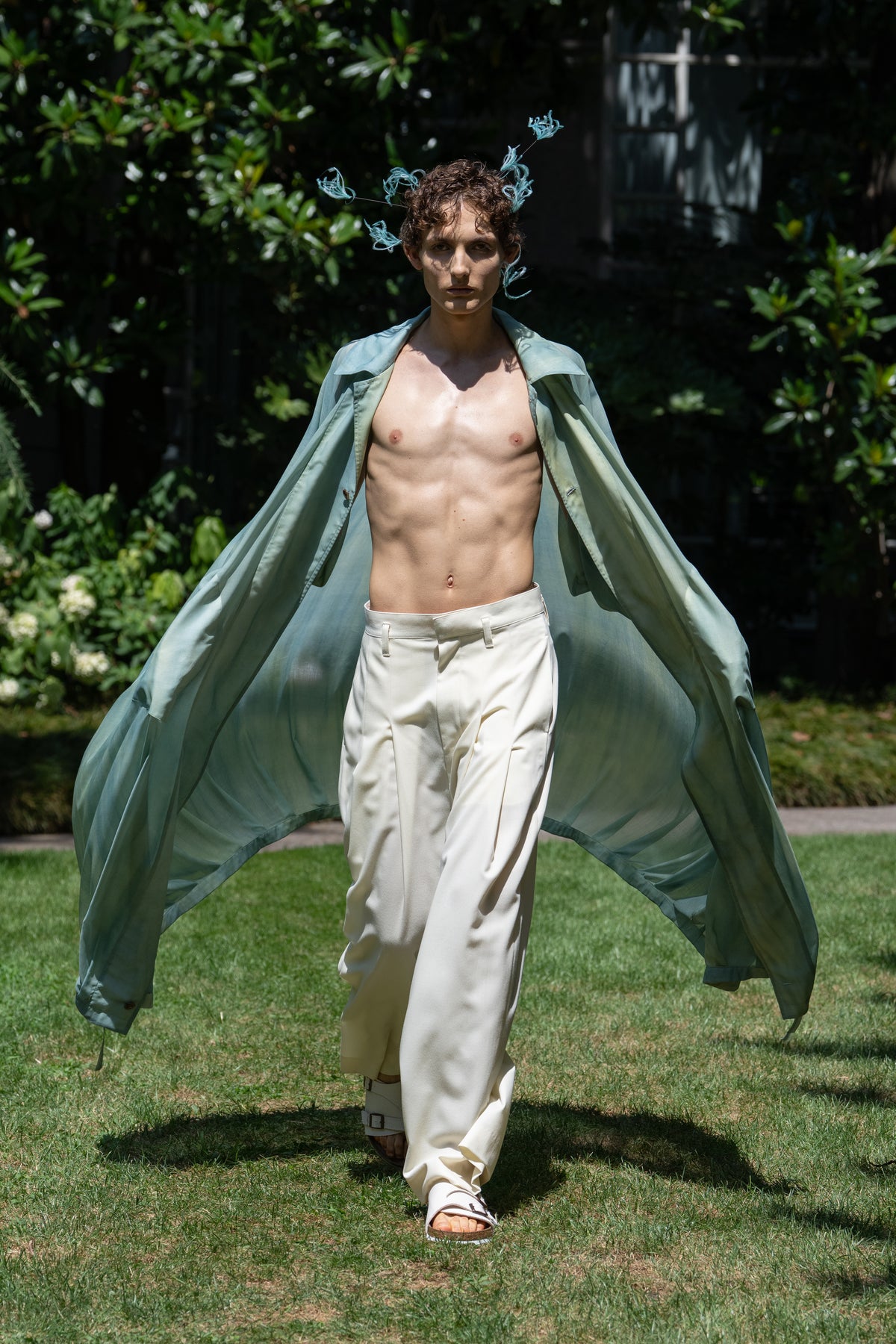 Look 25