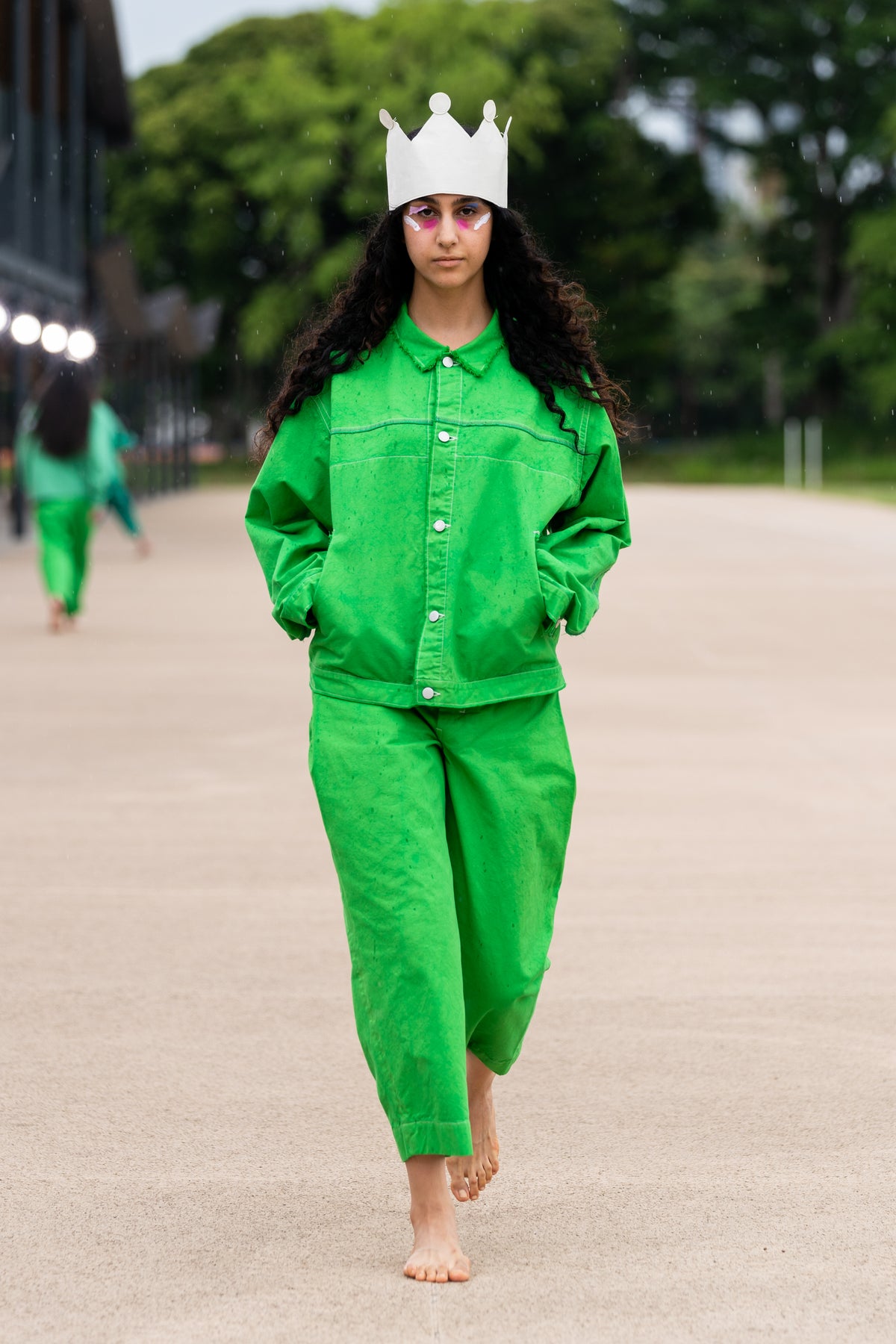 Look 12