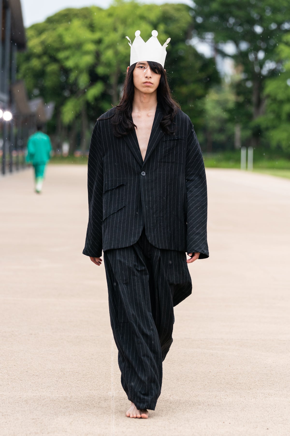 Look 15