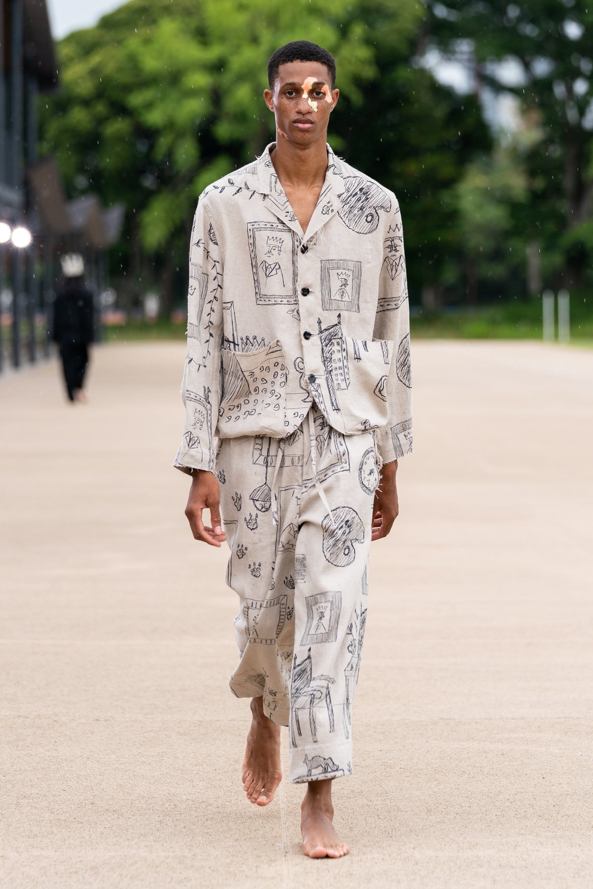 Look 17