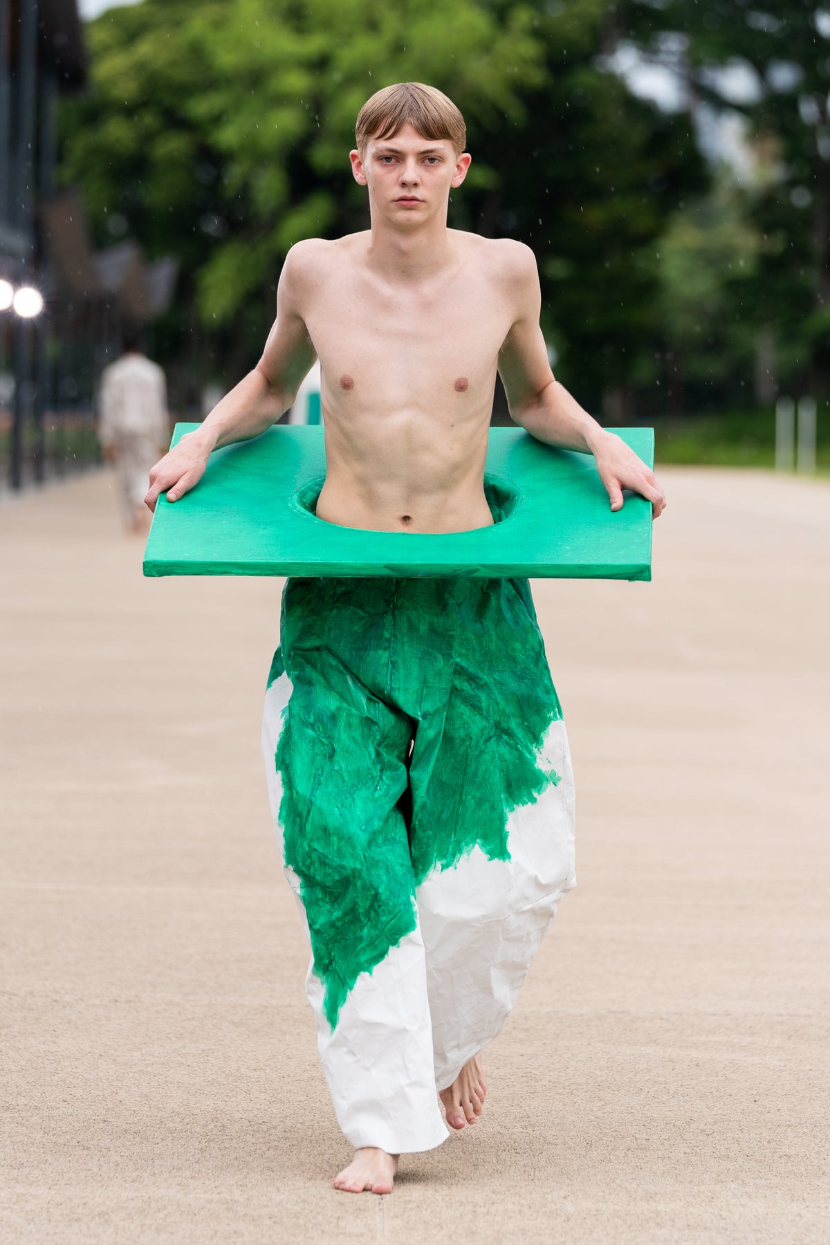 Look 19