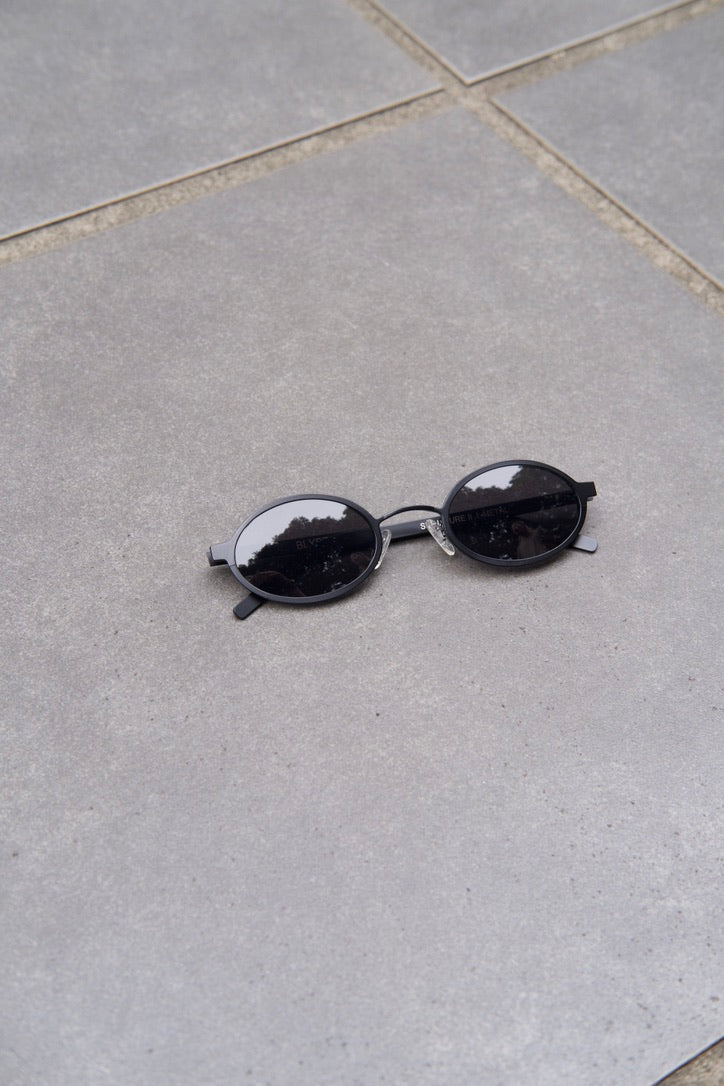 【完売】SHINYAKOZUKA OVER YOUR EYES SIZE3 美品 SHINYAKOZUKA シンヤコヅカ オフィシャルサイト